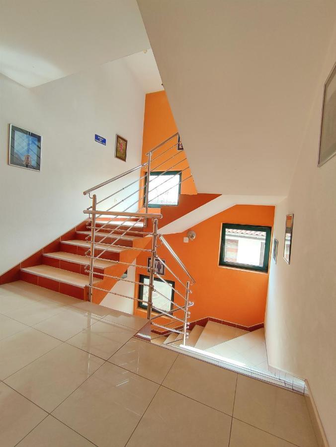 Hotel Prvan Vrgorac Esterno foto