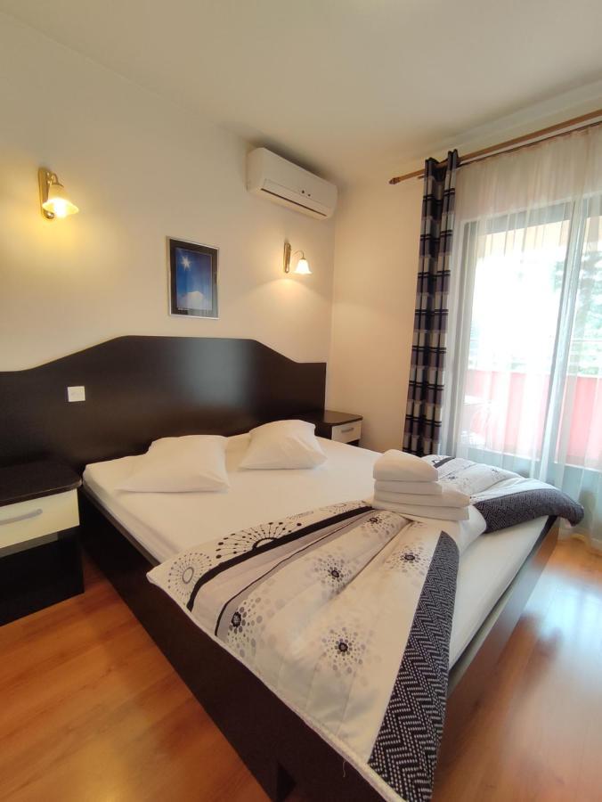 Hotel Prvan Vrgorac Esterno foto