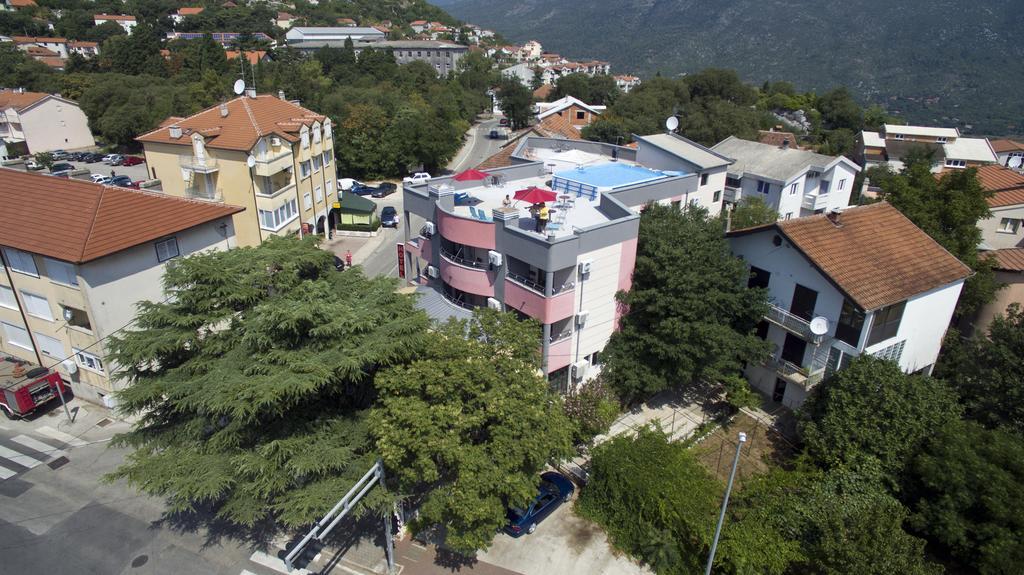 Hotel Prvan Vrgorac Esterno foto
